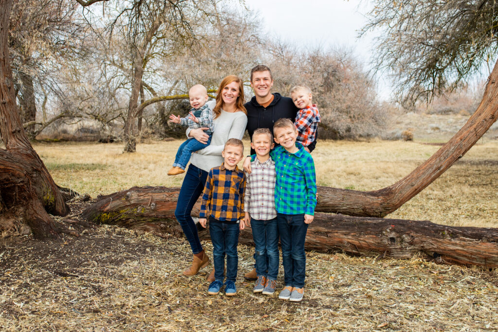 Meet The Fam - ModernFarmhouseFamily